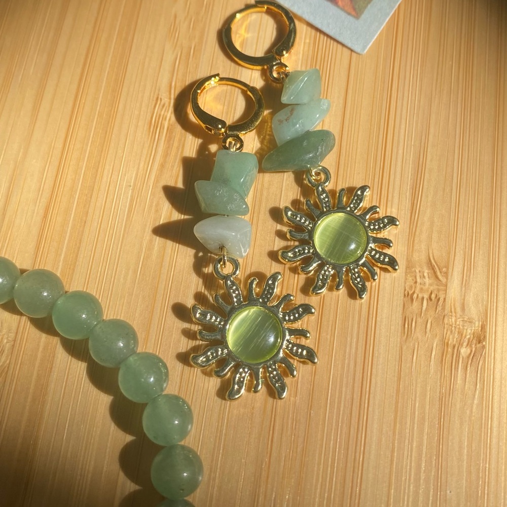 Prehnite/ Aventurine/ fluorite crystals - green sun pendant 🌿